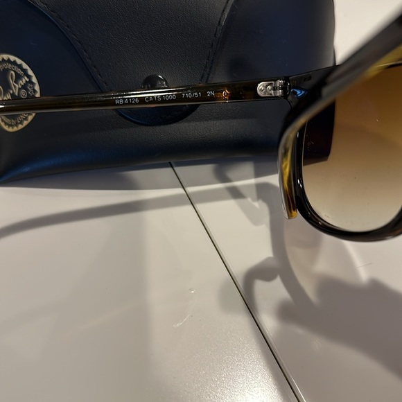 RAY-BAN RB4126 Cats 1000 sunglasses - Picture 3 of 3